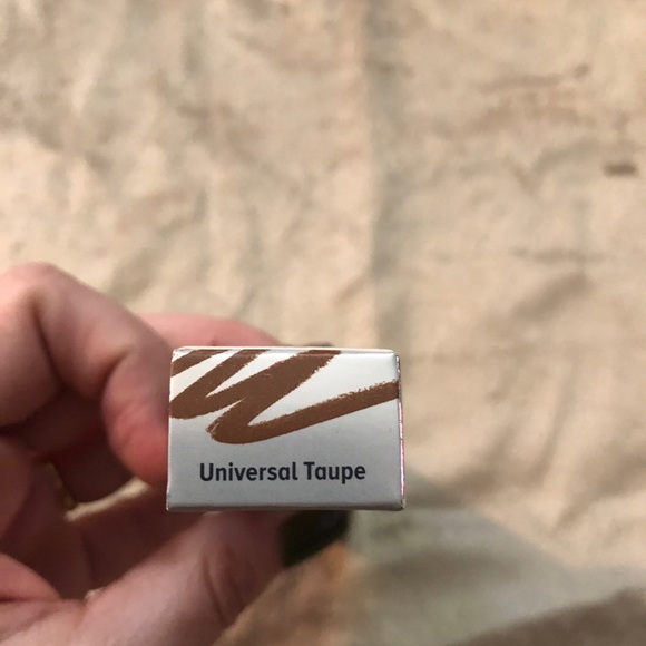 NIB It Brow pencil - Picture 5 of 6